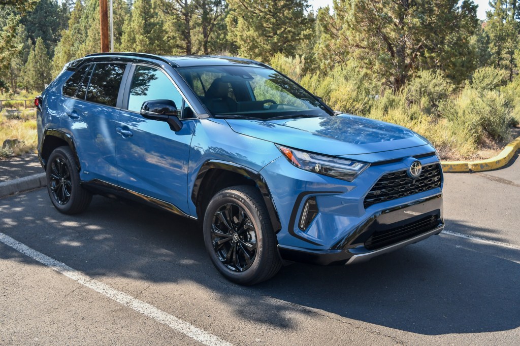 The front quarter end of the 2025 Toyota RAV4 XSE Hybrid